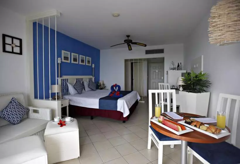 هتل Sanctuary at Grand Memories Santa Maria - Adults Only