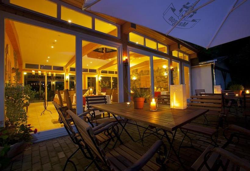 هتل Land & Gasthof Forsthaus