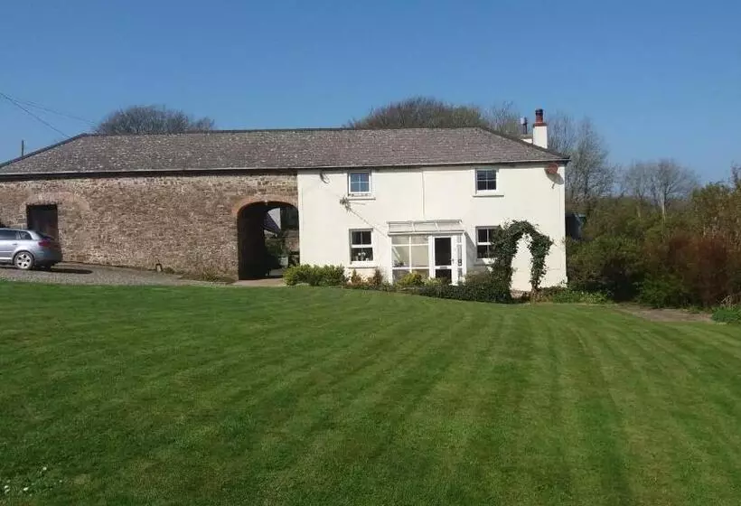 تختخواب و صبحانه Rectory Farm