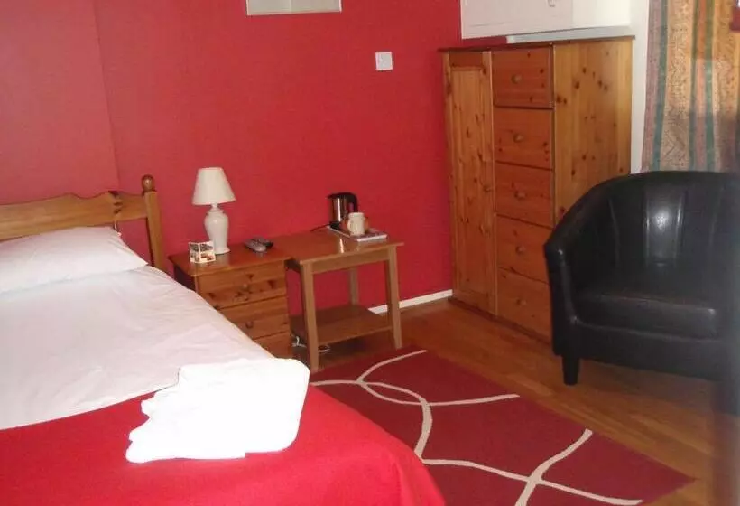 Aamiaismajoitus (B&B) Red Lion Accommodation