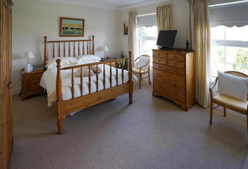 Bed and Breakfast Tattykeel House