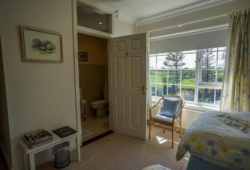 Bed and Breakfast Tattykeel House