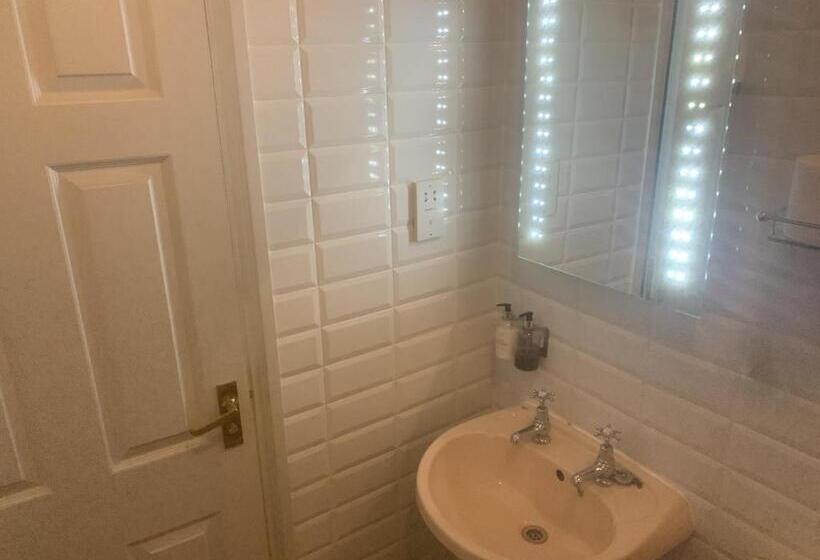 住宿加早餐  The Manners Pub With Rooms