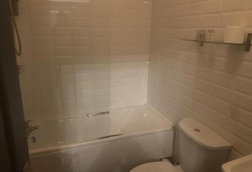 住宿加早餐  The Manners Pub With Rooms