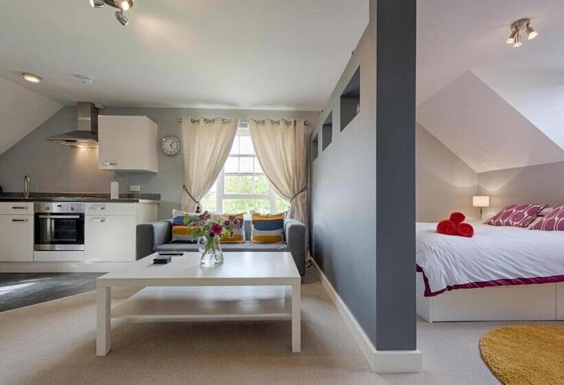 민박 The Porterhouse