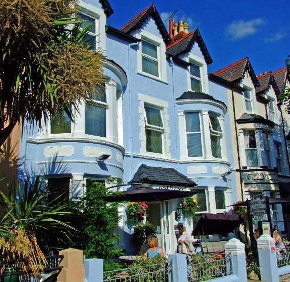 مبيت وإفطار The Rosedene