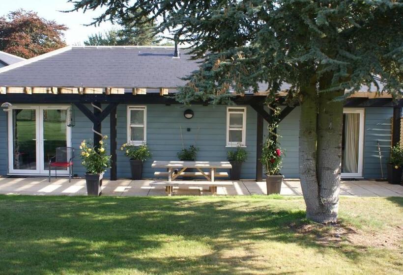 ベッドアンドブレックファースト Tirah Guest House