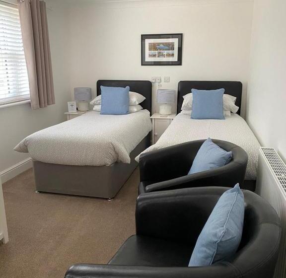 ベッドアンドブレックファースト Tirah Guest House