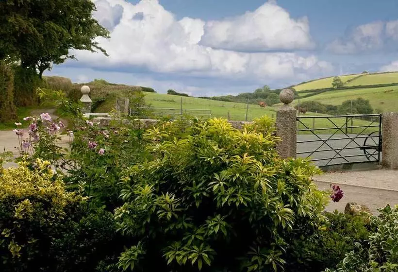 Aamiaismajoitus (B&B) Tregondale Manor Farm