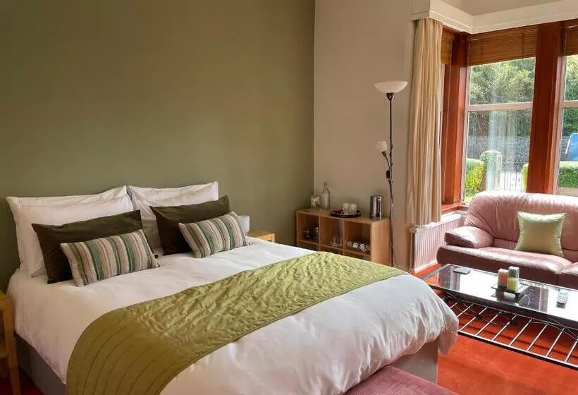 Blackburn Villa B&b