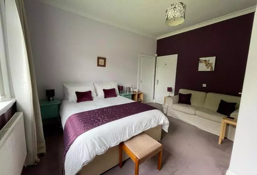 Blackburn Villa B&b