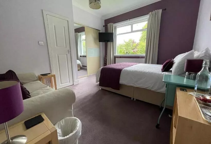 Blackburn Villa B&b