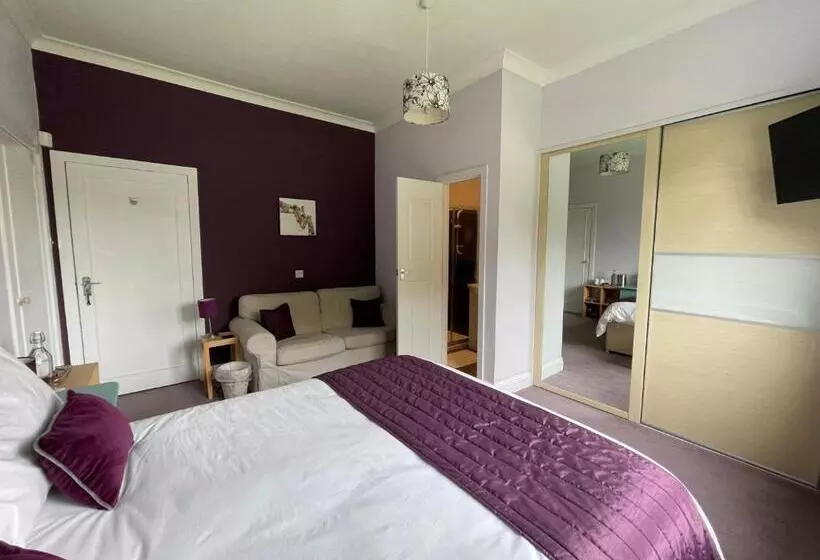 Blackburn Villa B&b