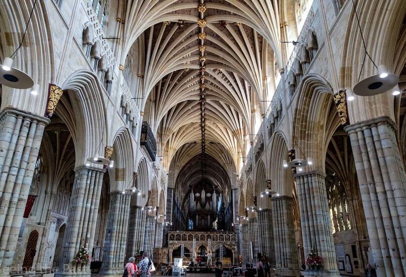 בית מלון כפרי Ashton Court