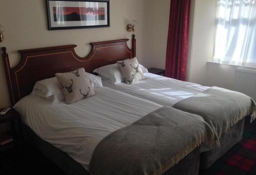 Hotel Highlander Inn