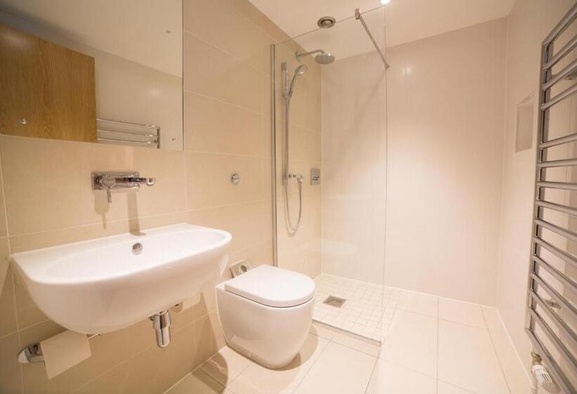 בית מלון כפרי Northgate House