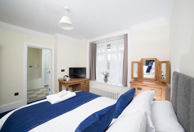 בית מלון כפרי Northgate House