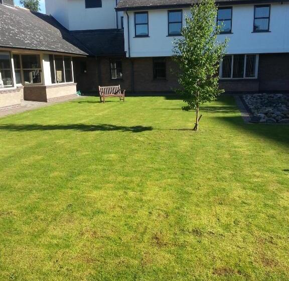 בית מלון כפרי Wilson Carlile Centre