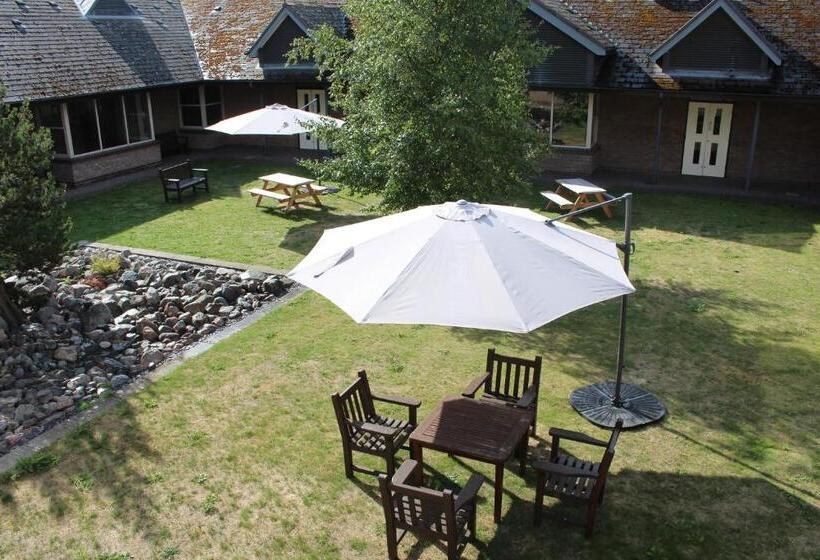 בית מלון כפרי Wilson Carlile Centre