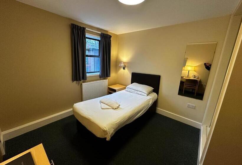 בית מלון כפרי Wilson Carlile Centre