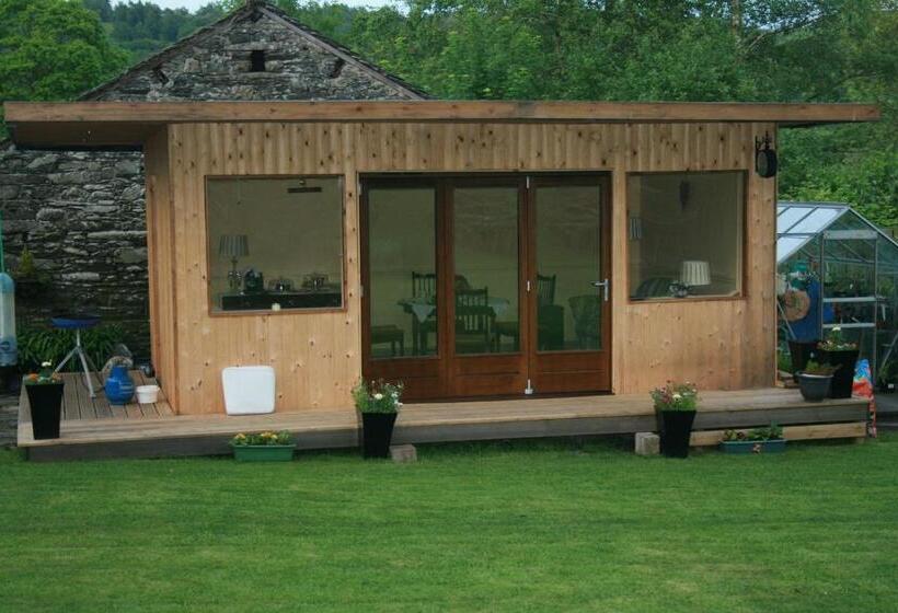 School House Cottage B&b And Tea Garden