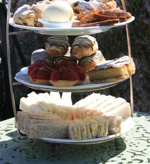 School House Cottage B&b And Tea Garden