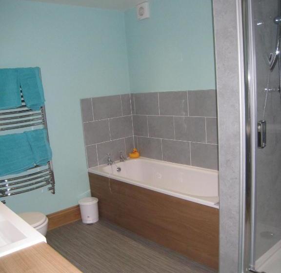 مبيت وإفطار Bryn Derw