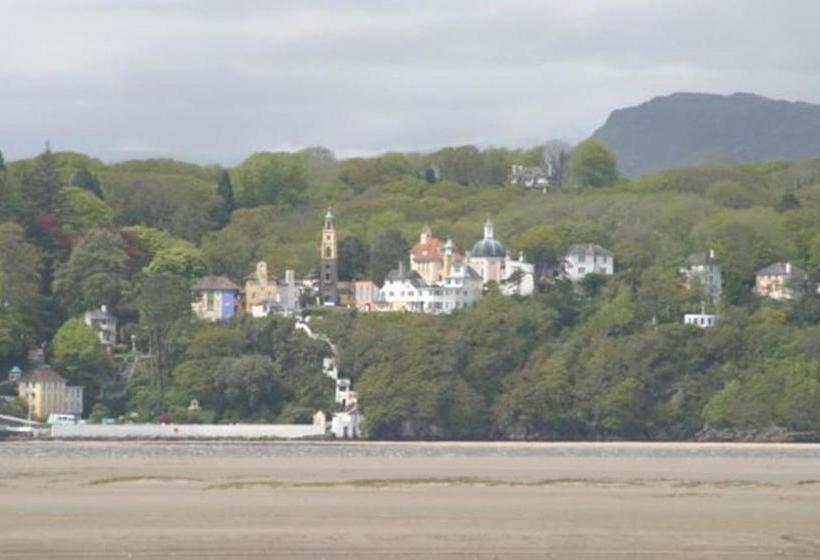 مبيت وإفطار Bryn Derw