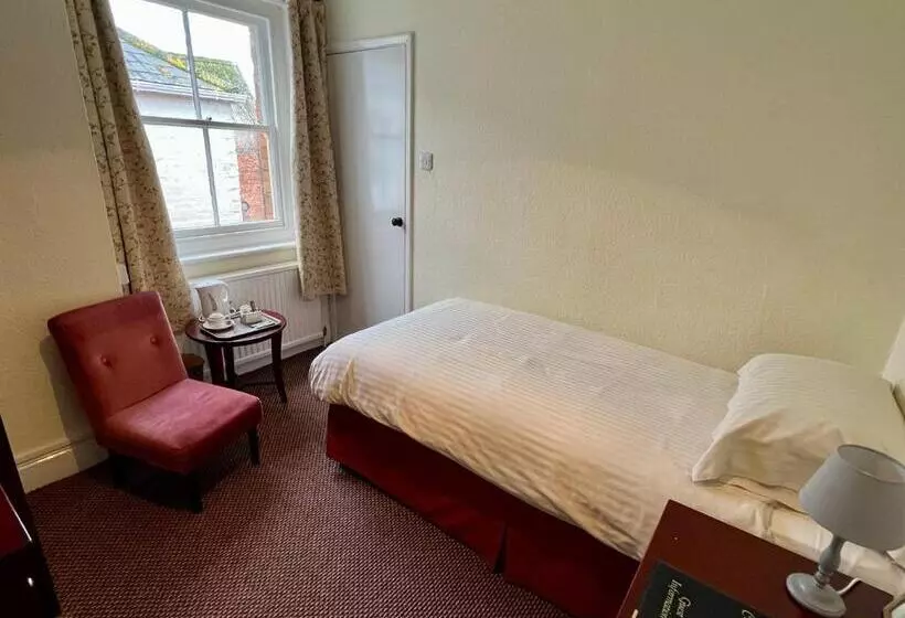 ベッドアンドブレックファースト Calverts Hotel   Newport, Isle Of Wight