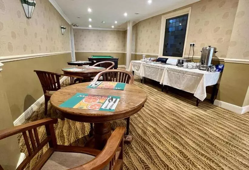 ベッドアンドブレックファースト Calverts Hotel   Newport, Isle Of Wight