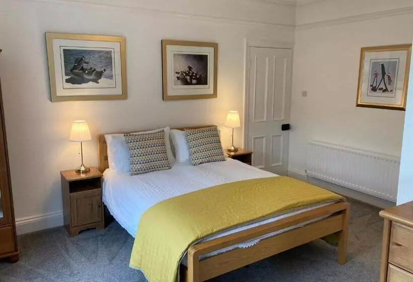 Aamiaismajoitus (B&B) Ebor House