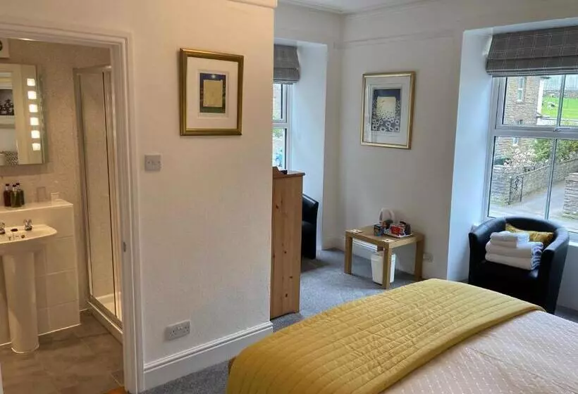 Aamiaismajoitus (B&B) Ebor House