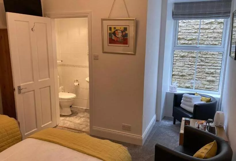 Aamiaismajoitus (B&B) Ebor House