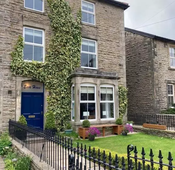 Aamiaismajoitus (B&B) Ebor House