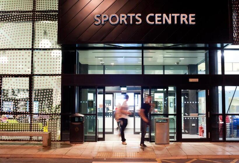 민박 Lancaster University