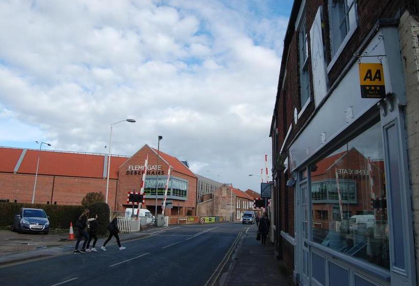 مبيت وإفطار Potts Of Flemingate