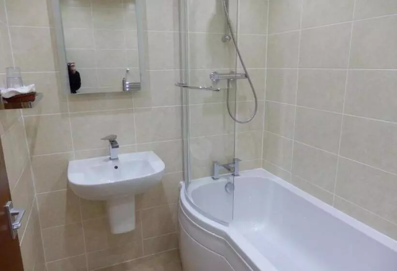 Aamiaismajoitus (B&B) Rosehill Guest House