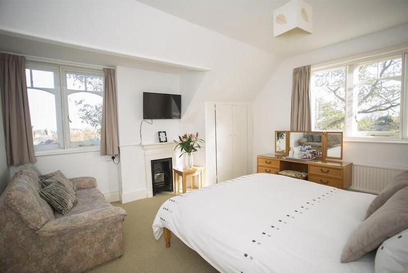 ベッドアンドブレックファースト Sunnycroft