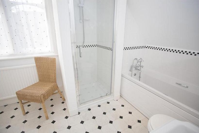 ベッドアンドブレックファースト Sunnycroft