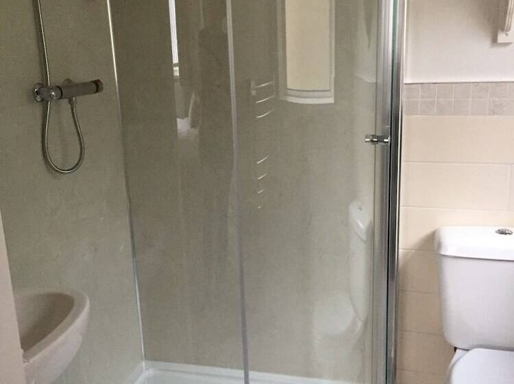 住宿加早餐  The Beehive Guest House