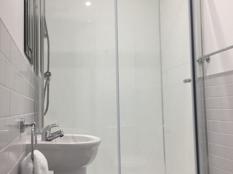 住宿加早餐  The Beehive Guest House