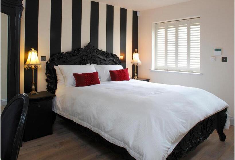 تختخواب و صبحانه The Broad Leys