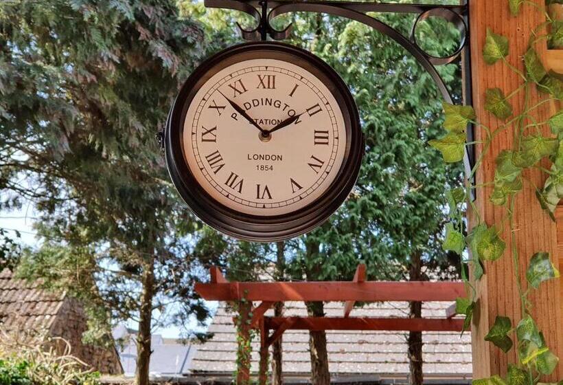 ベッドアンドブレックファースト The Court House Inn