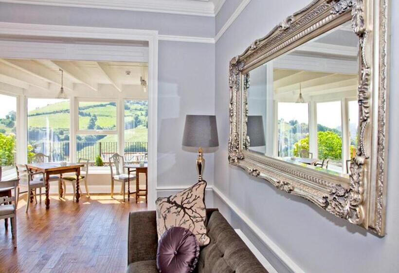 تختخواب و صبحانه The Dartmouth Boutique B &b