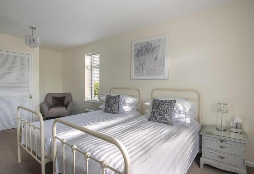 تختخواب و صبحانه The Dartmouth Boutique B &b