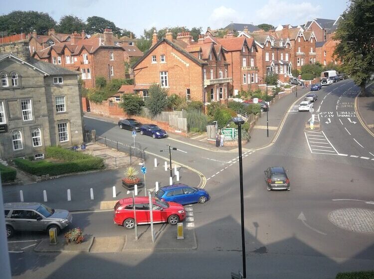 Bed and Breakfast The Grove