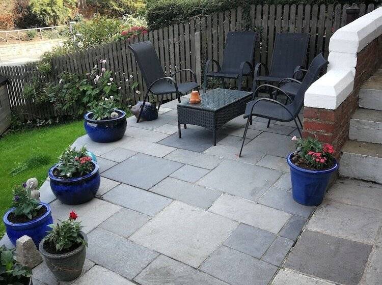 Bed and Breakfast The Grove