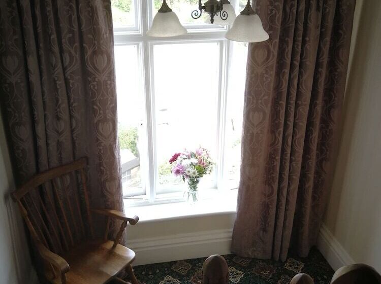 Bed and Breakfast The Grove