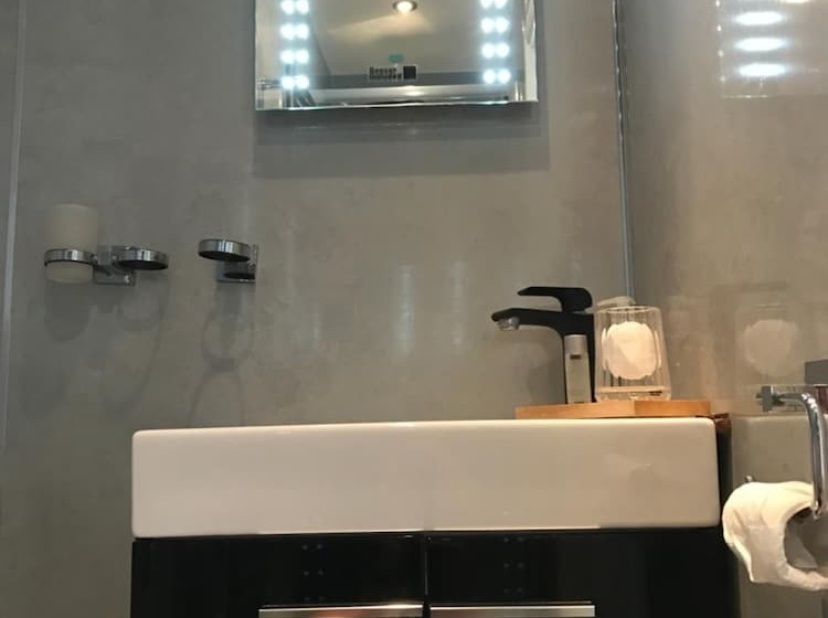 Bed and Breakfast The Grove