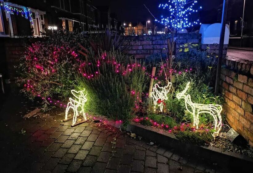 مبيت وإفطار Vale House